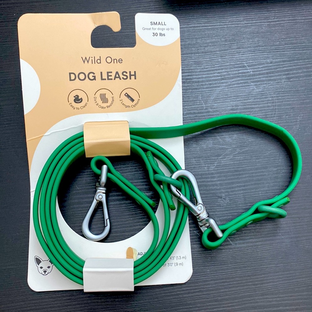 WILD ONE dog leash small easy to clean, dirty & odor resistant 2 length options